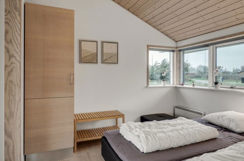 Foto 16 - Casa con 4 camere da letto a Harrerenden con terrazza e sauna