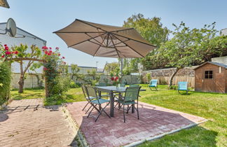 Foto 2 - Casa de 3 quartos em Cabourg com jardim e vistas do mar