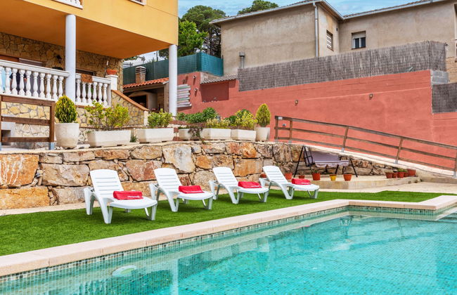 Casa de 5 quartos em Maçanet de la Selva com piscina privada e jardim - Foto 35