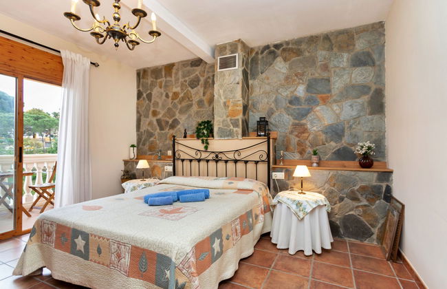 Casa de 5 quartos em Maçanet de la Selva com piscina privada e jardim - Foto 12