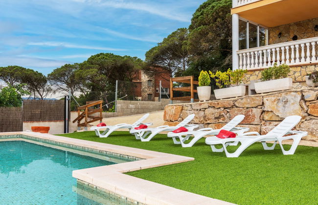Casa de 5 quartos em Maçanet de la Selva com piscina privada e jardim - Foto 2