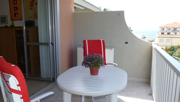 Appartement de 2 chambres à Riva Ligure avec jardin - Photo 3