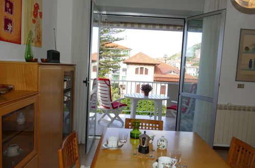 Photo 1 - Appartement de 1 chambre à Riva Ligure avec vues à la mer