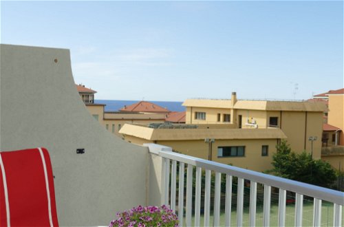 Foto 22 - Appartamento con 1 camera da letto a Riva Ligure con vista mare