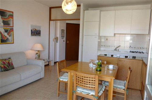 Photo 4 - Appartement de 1 chambre à Riva Ligure avec vues à la mer