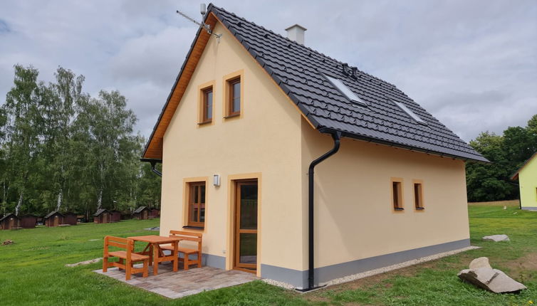 Photo 1 - Maison de 1 chambre à Stráž nad Nežárkou avec jardin et terrasse