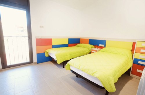 Foto 15 - Casa con 3 camere da letto a Mont-roig del Camp con piscina privata e vista mare