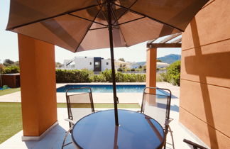 Photo 2 - Maison de 3 chambres à Mont-roig del Camp avec piscine privée et vues à la mer