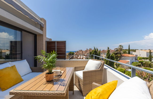 4 bedroom House in Torredembarra with garden and terrace - Photo 1