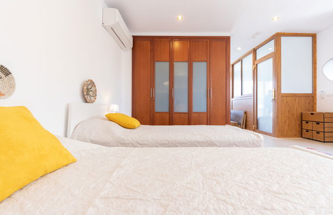 4 bedroom House in Torredembarra with garden and terrace - Photo 22