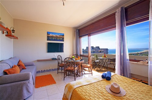 Foto 3 - Apartamento de 1 habitación en Portimão con vistas al mar