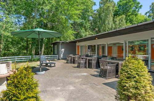 Photo 25 - Maison de 6 chambres à Væggerløse avec piscine privée et terrasse