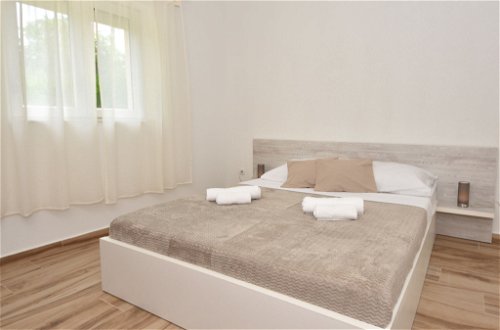 Foto 25 - Casa con 5 camere da letto a Benkovac con piscina privata e vista mare