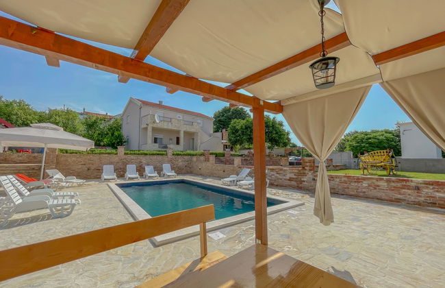 Casa de 6 quartos em Benkovac com piscina privada e terraço - Foto 40