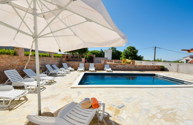 Casa de 6 quartos em Benkovac com piscina privada e terraço - Foto 2