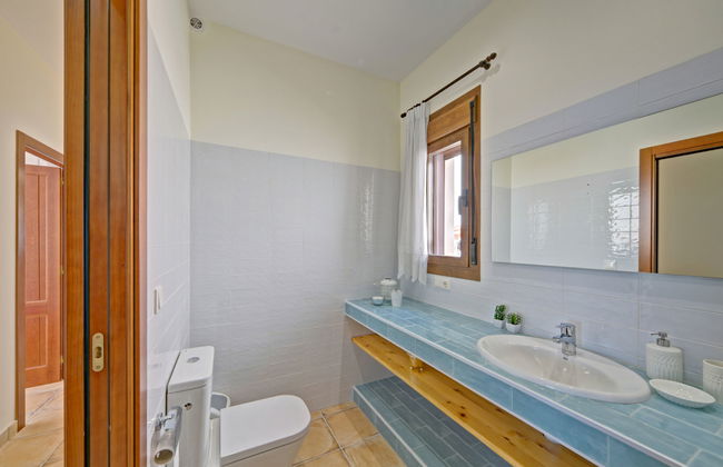 Casa de 4 quartos em Calp com piscina privada e jardim - Foto 18