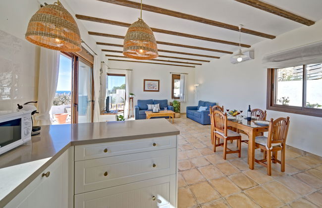 Casa de 4 quartos em Calp com piscina privada e jardim - Foto 4