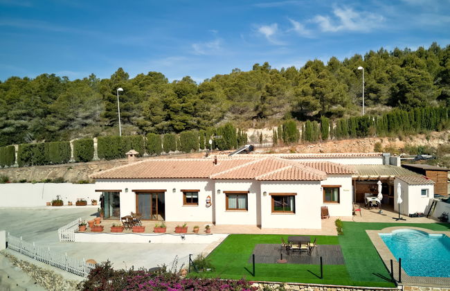 Casa de 4 quartos em Calp com piscina privada e jardim - Foto 26