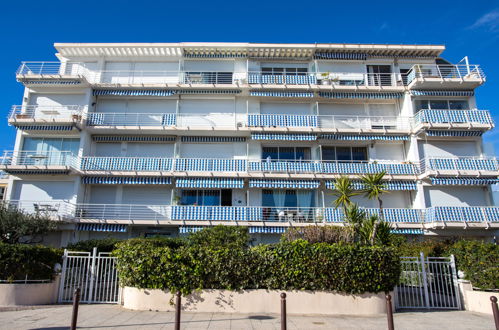 Photo 21 - Appartement de 1 chambre à Saint-Laurent-du-Var avec terrasse et vues à la mer