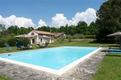 Foto 8 - Casa de 3 quartos em Borgo San Lorenzo com piscina privada e jardim