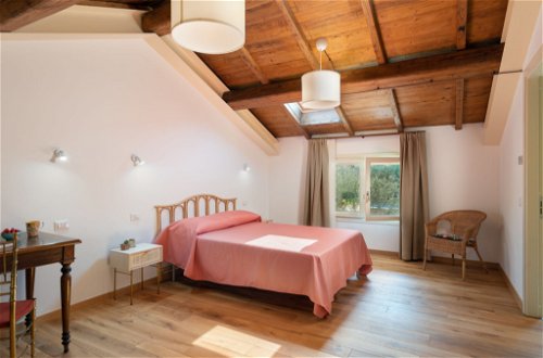 Foto 20 - Haus mit 3 Schlafzimmern in Borgo San Lorenzo mit privater pool und garten