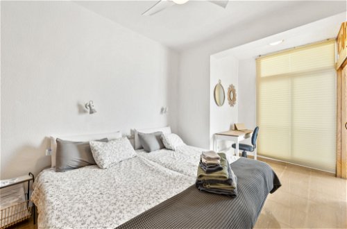 Foto 5 - Appartamento con 2 camere da letto a Dénia con vista mare
