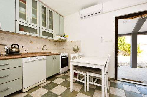 Photo 2 - 2 bedroom Apartment in Starigrad with terrace