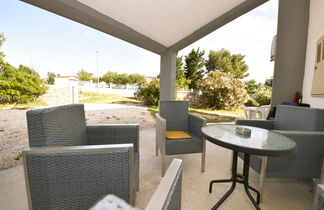 Photo 1 - 2 bedroom Apartment in Starigrad with terrace and sea view