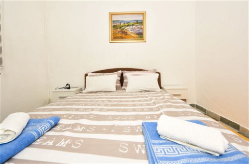 Foto 6 - Appartamento con 2 camere da letto a Starigrad con terrazza e vista mare
