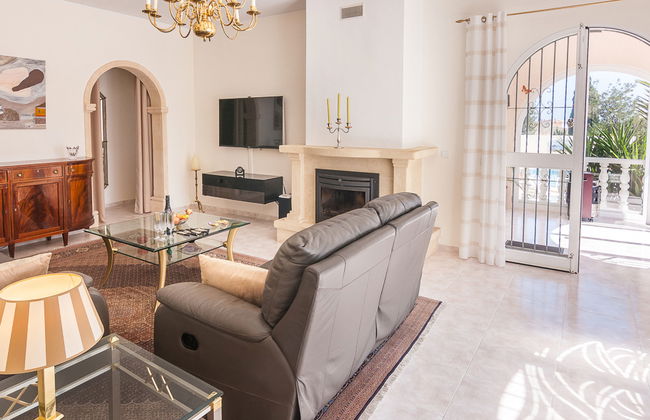 Casa de 3 quartos em Calp com piscina privada e jardim - Foto 7