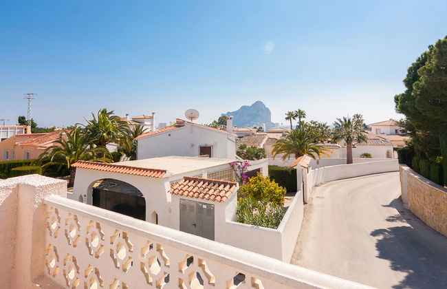 Casa de 3 quartos em Calp com piscina privada e jardim - Foto 25