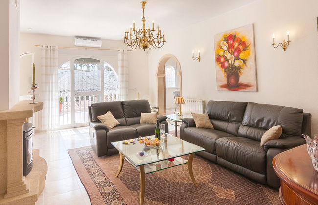 Casa de 3 quartos em Calp com piscina privada e jardim - Foto 3
