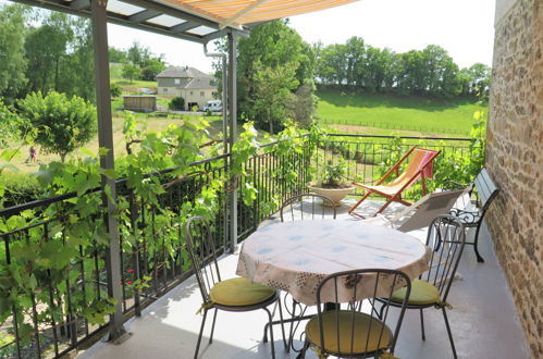 Photo 2 - Maison de 2 chambres à Lascaux avec jardin et terrasse