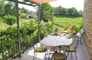 Foto 2 - Casa con 2 camere da letto a Lascaux con giardino e terrazza