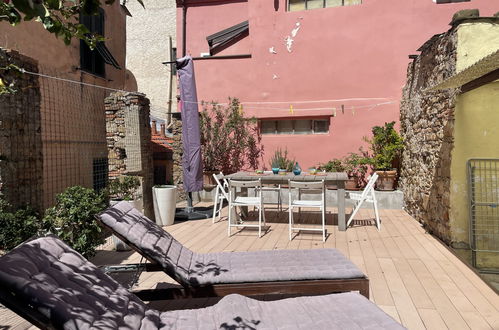 Photo 19 - 3 bedroom House in Imperia with garden and terrace