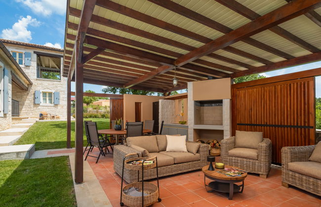 Casa de 4 quartos em Tinjan com piscina privada e jardim - Foto 20