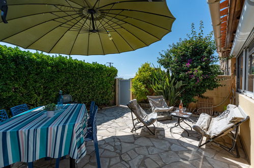 Photo 3 - Maison de 2 chambres à Le Barcarès avec terrasse et vues à la mer