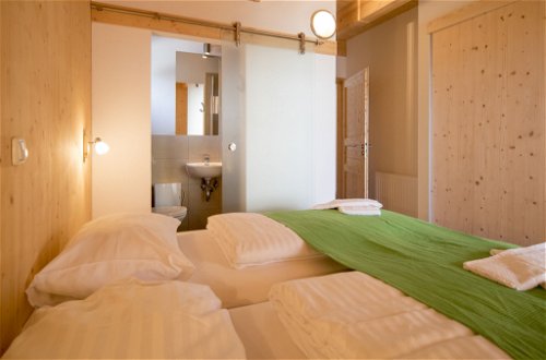 Photo 4 - Maison de 5 chambres à Stadl-Predlitz avec bain à remous et vues sur la montagne