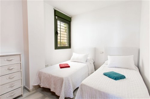 Foto 5 - Appartamento con 2 camere da letto a Nerja con piscina e vista mare
