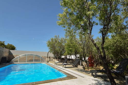 Photo 17 - Appartement de 2 chambres à Karlobag avec piscine et terrasse