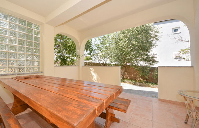 Appartamento con 3 camere da letto a Karlobag con piscina e terrazza - Foto 14