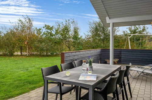 Photo 26 - 3 bedroom House in Tarm with terrace
