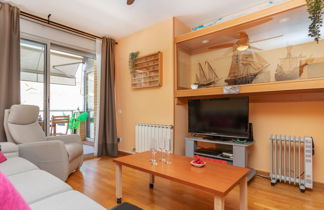 Foto 2 - Appartamento con 3 camere da letto a Tossa de Mar con piscina privata e vista mare