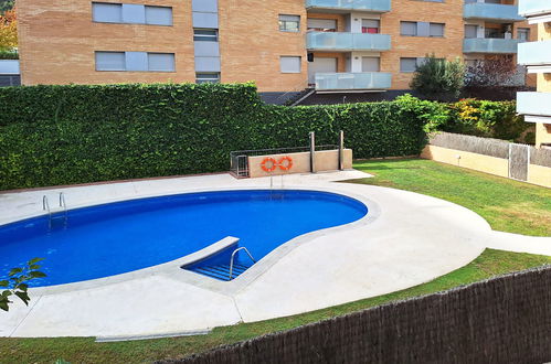 Foto 17 - Apartamento de 3 habitaciones en Tossa de Mar con piscina y jardín