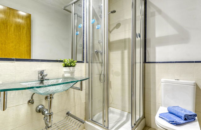 Casa de 5 quartos em Figueres com jardim e terraço - Foto 17