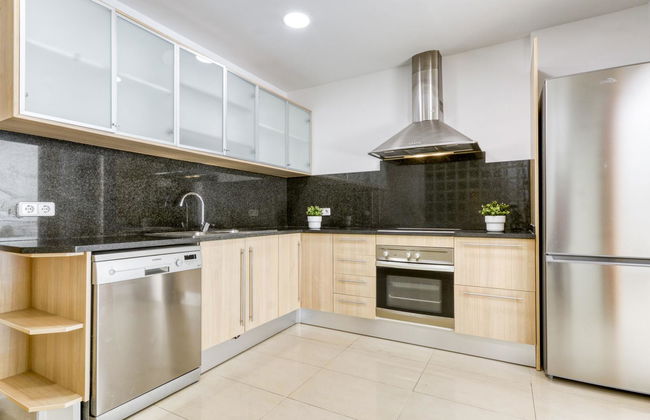 Casa de 5 quartos em Figueres com jardim e terraço - Foto 4