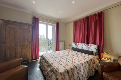 Foto 4 - Appartamento con 3 camere da letto a Imperia con vista mare