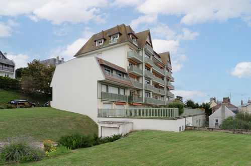 Foto 21 - Appartamento a Trouville-sur-Mer con giardino e terrazza