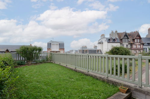 Foto 2 - Apartment in Trouville-sur-Mer mit garten und terrasse