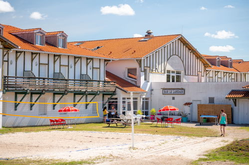 Foto 32 - Appartamento con 2 camere da letto a Cassen con piscina e terrazza